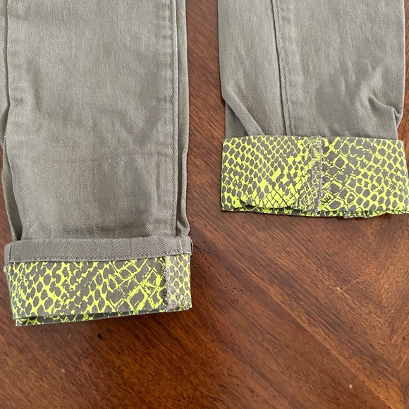 Taupe jean pants Size 26 with stretch SUPER CUTE EUC - Picture 8 of 12